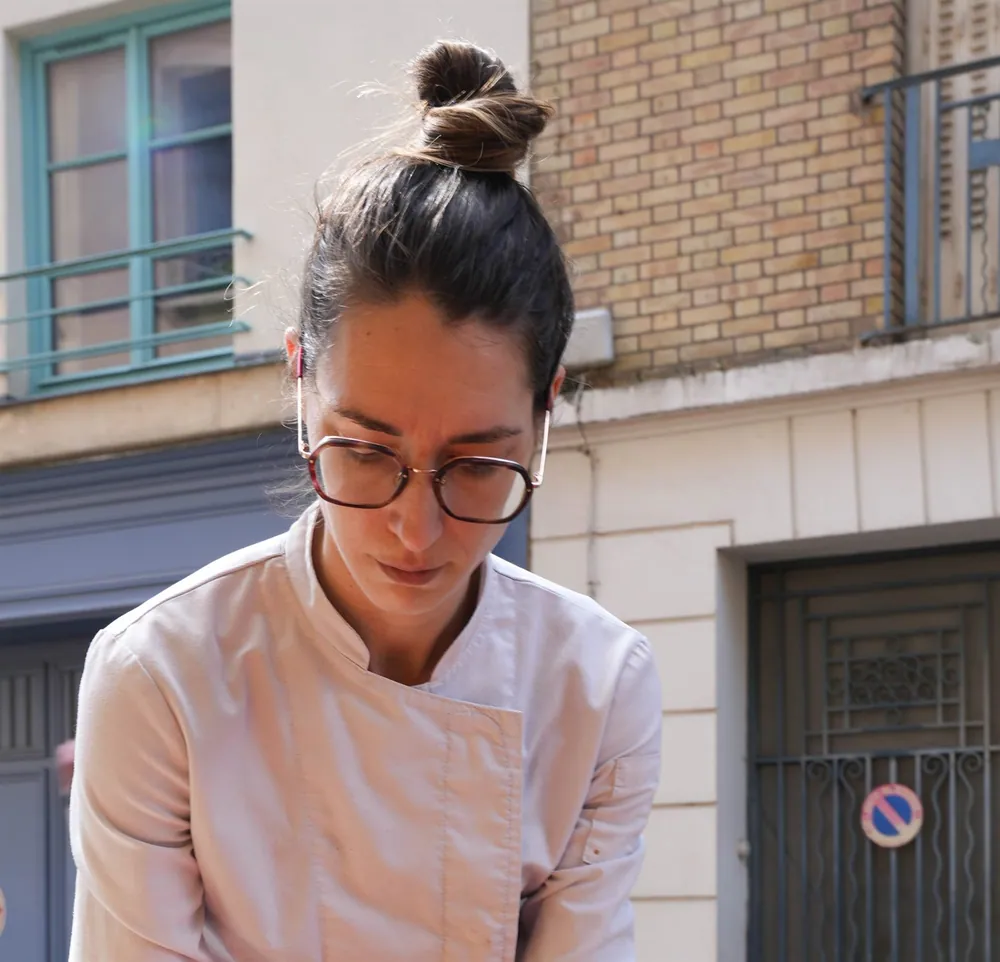 Carine, pâtissière cofondatrice de Caralline